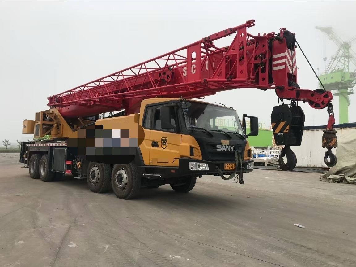 靖远县工厂设备吊装租赁吊车