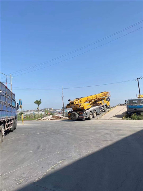 靖远县25吨吊车的租赁价格大概是多少？