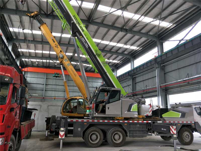 靖远县高空车出租需要注意哪些安全事项？