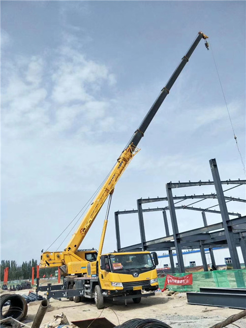 靖远县超高层建筑钢结构吊装案例